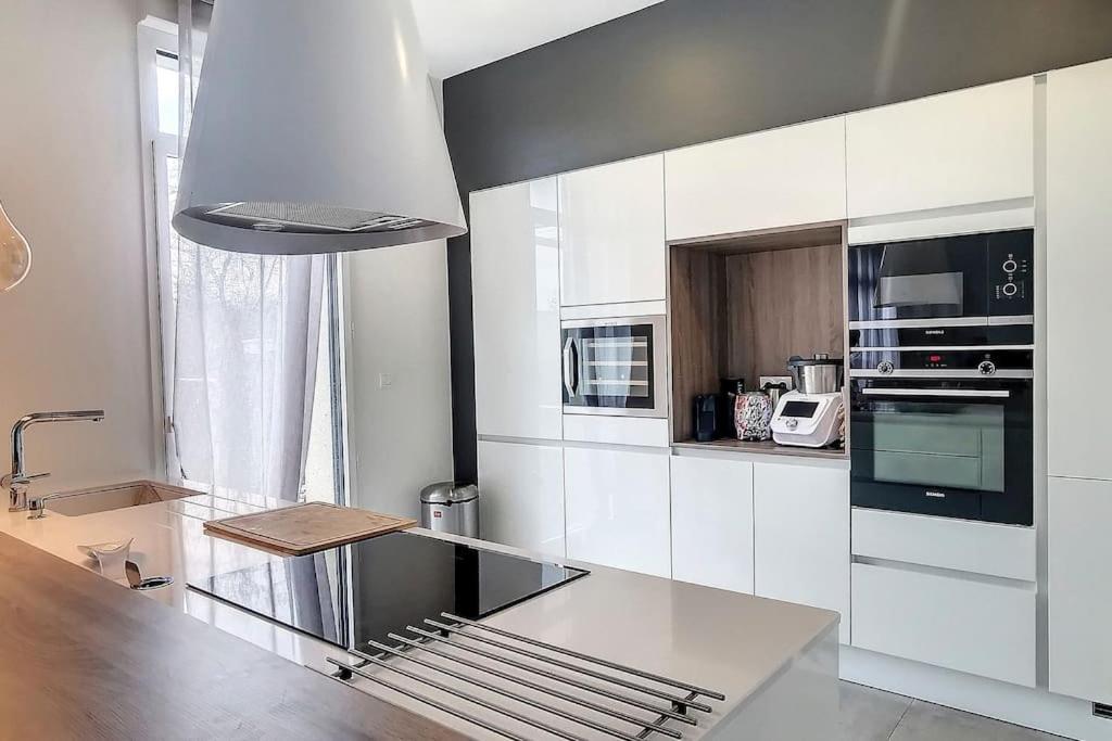 Duplex En Rez De Jardin Apartment Neuville-sur-Saone Exterior photo